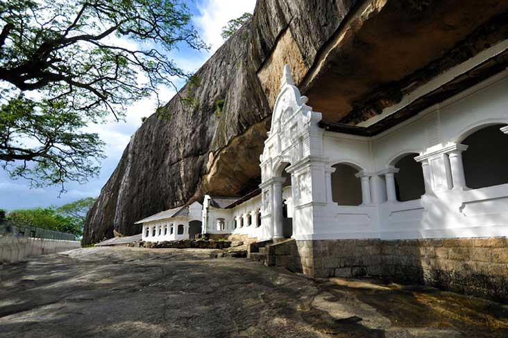 Dambulla Cave Temple