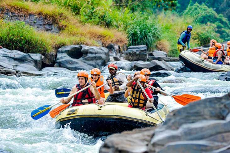 White water rafting kithulgala